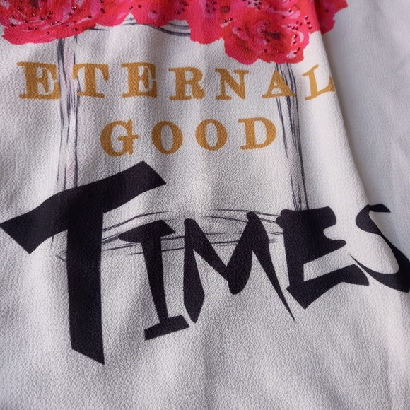 Whote T-Shirt, Small/Medium - Picture 2 of 4